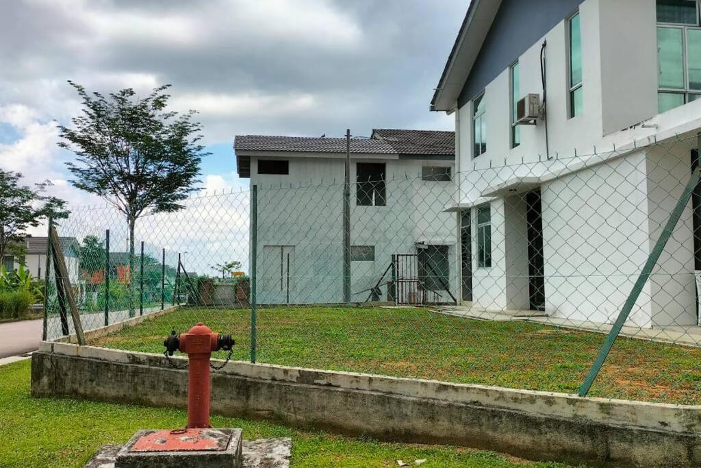 Iris 55 Corner Lot House Spacious Outdoor With Wi-Fi Johor Bahru Dış mekan fotoğraf