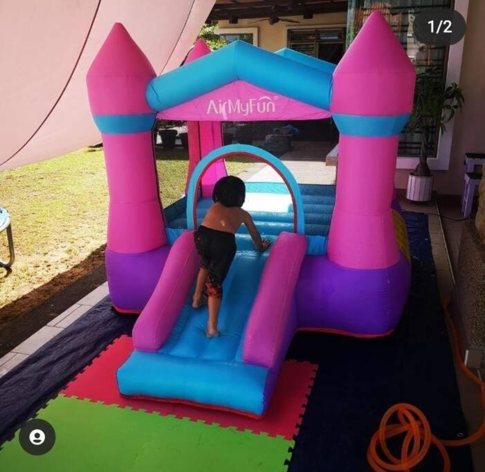 Iris 55 Corner Lot House Spacious Outdoor With Wi-Fi Johor Bahru Dış mekan fotoğraf