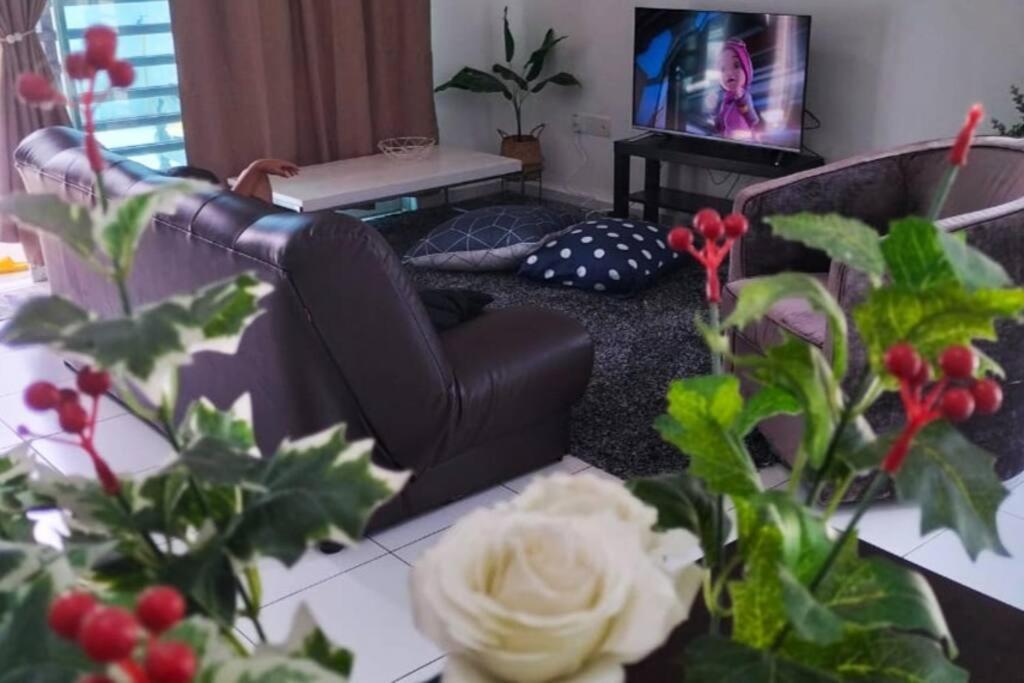 Iris 55 Corner Lot House Spacious Outdoor With Wi-Fi Johor Bahru Dış mekan fotoğraf