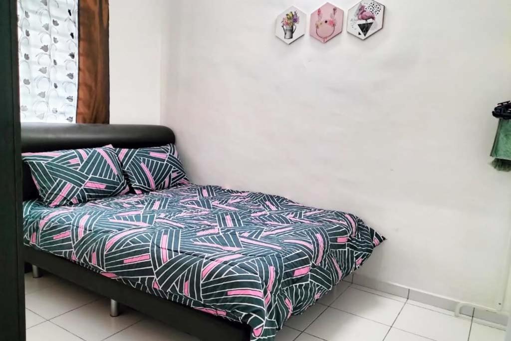 Iris 55 Corner Lot House Spacious Outdoor With Wi-Fi Johor Bahru Dış mekan fotoğraf